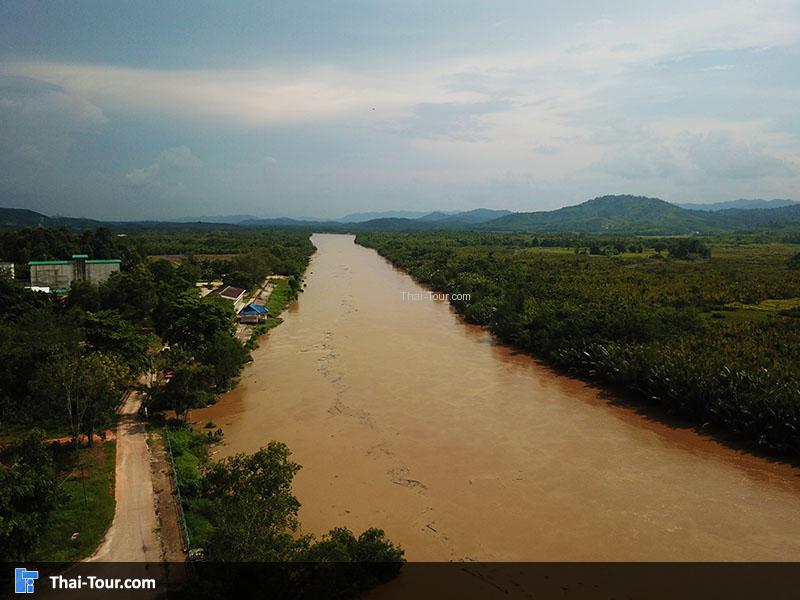 ภาพมุมสูง คอคอดกระ