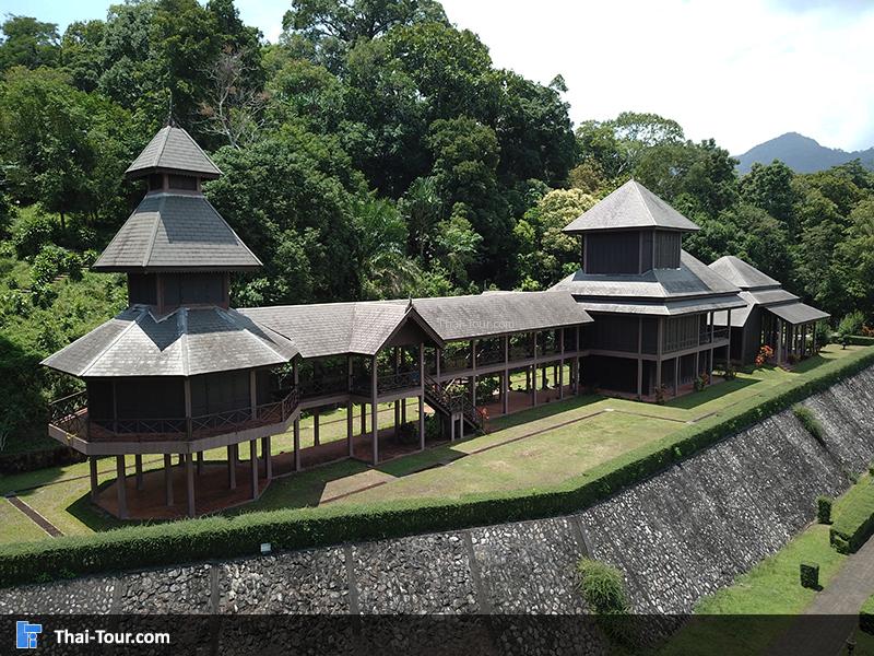 พระราชวังรัตนรังสรรค์