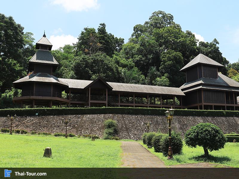 พระราชวังรัตนรังสรรค์