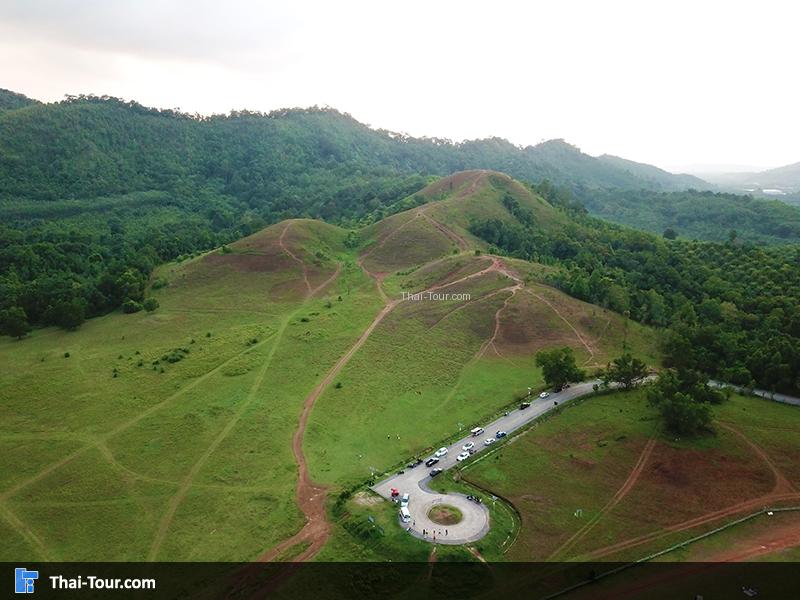 ภาพมุมสูง ภูเขาหญ้า