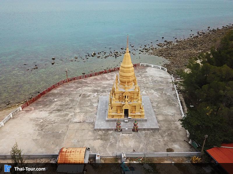 ภาพมุมสูงด้านบน เจดีย์แหลมสอ