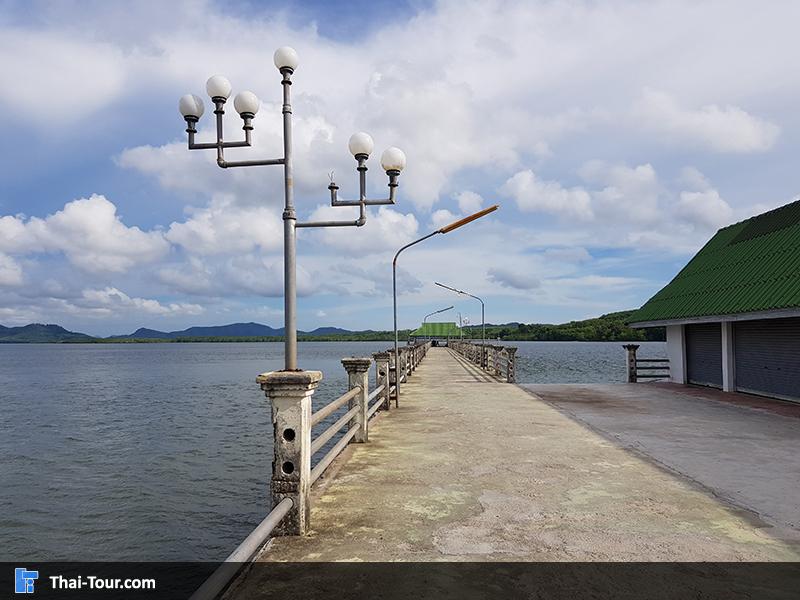 สะพาน แหลมกรวด