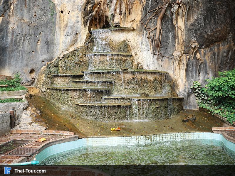 จุดชมน้ำพุ วัดถ้ำเสือ
