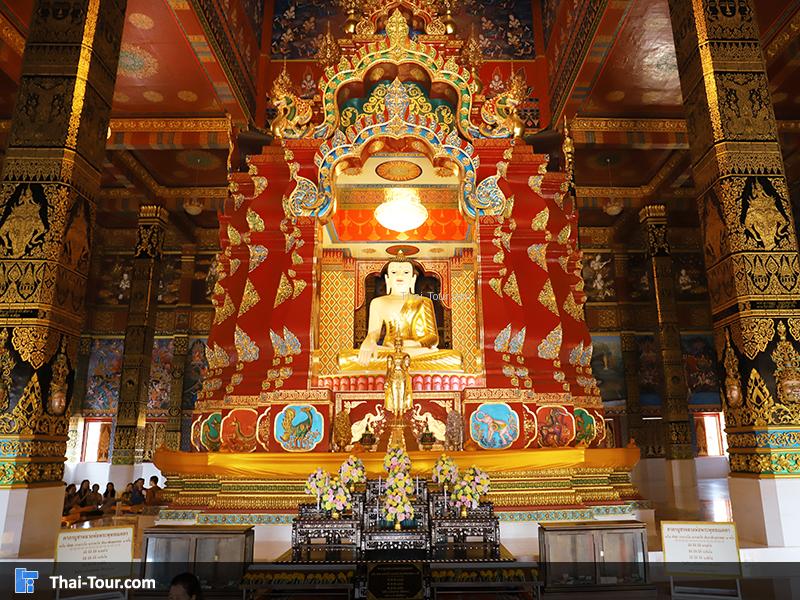 องค์พระประธานภายในพระมหาเจดีย์