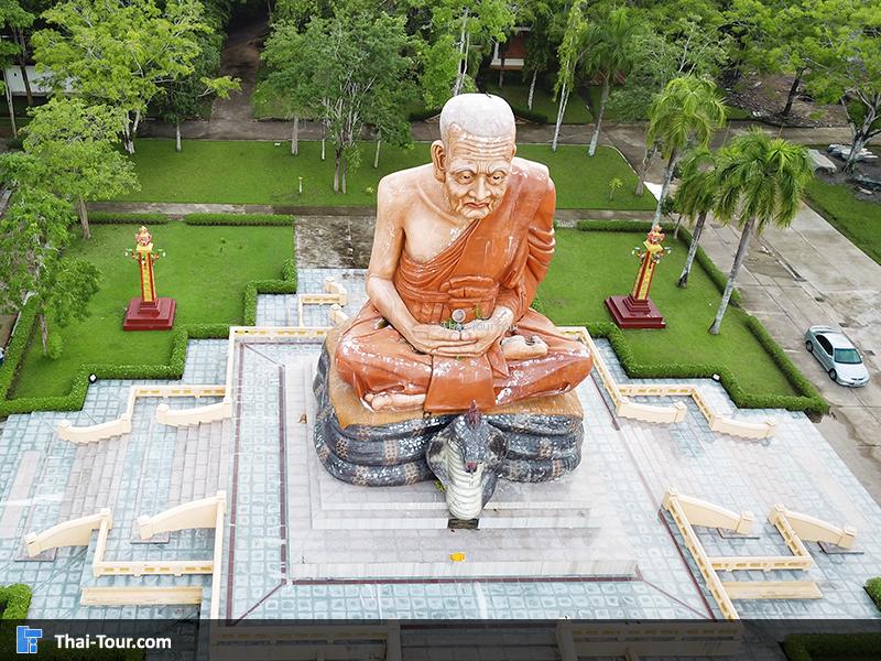 ภาพมุมสูง หลวงปู่ทวดองค์ใหญ่