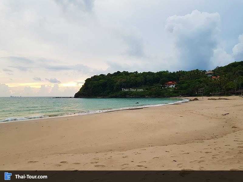 หน้าชายหาดคลองจาก