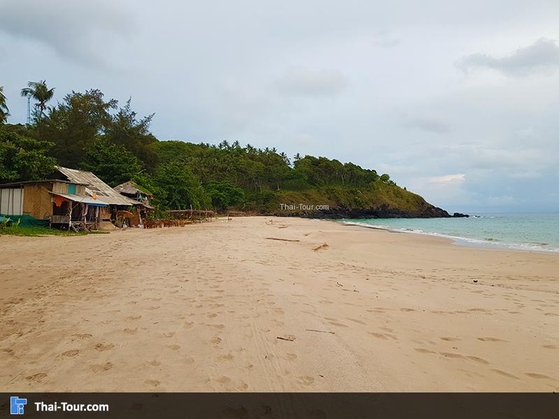 หน้าชายหาดคลองจาก