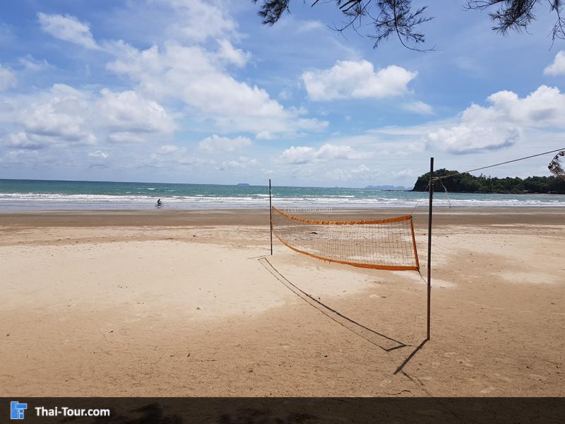 กิจกรรมชายหาด หาดคลองดาว
