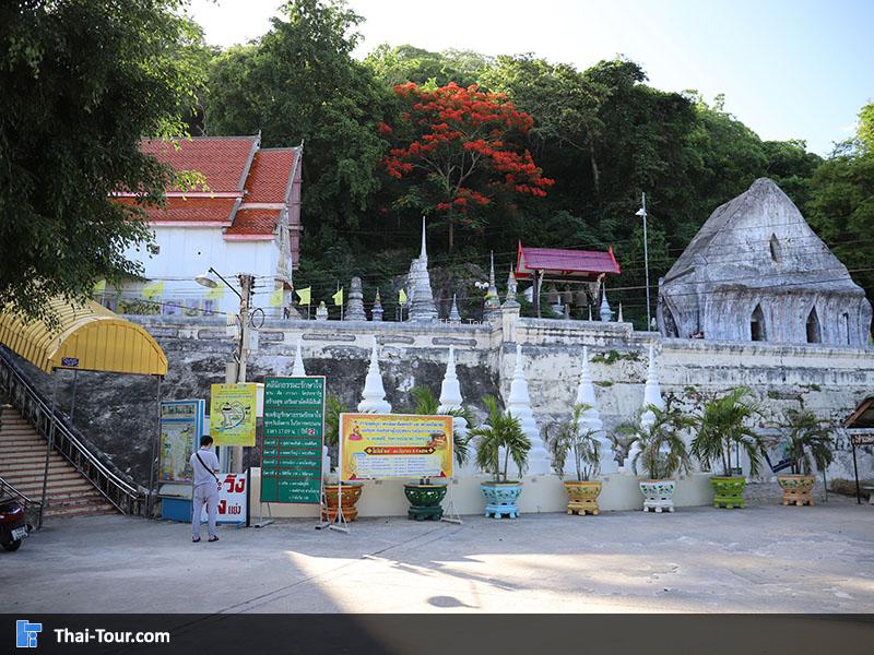 ด้านนอกของ วัดพระพุทธไสยาสน์