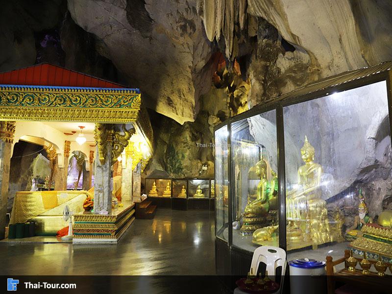 พระพุทธรูปภายใน เขาย้อย