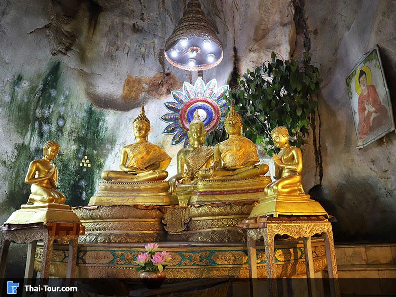พระพุทธรูปภายใน เขาย้อย