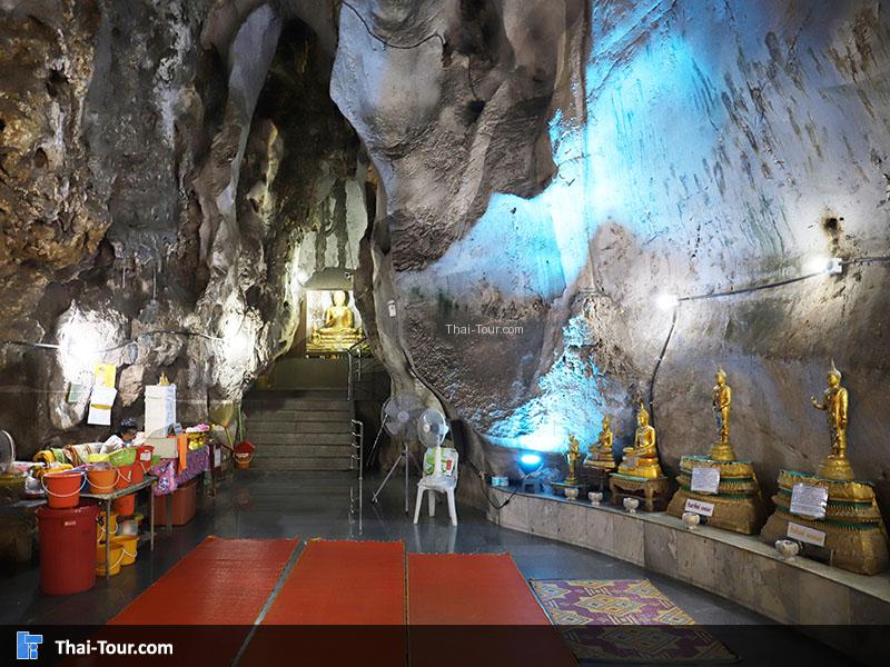 พระพุทธรูปภายใน เขาย้อย