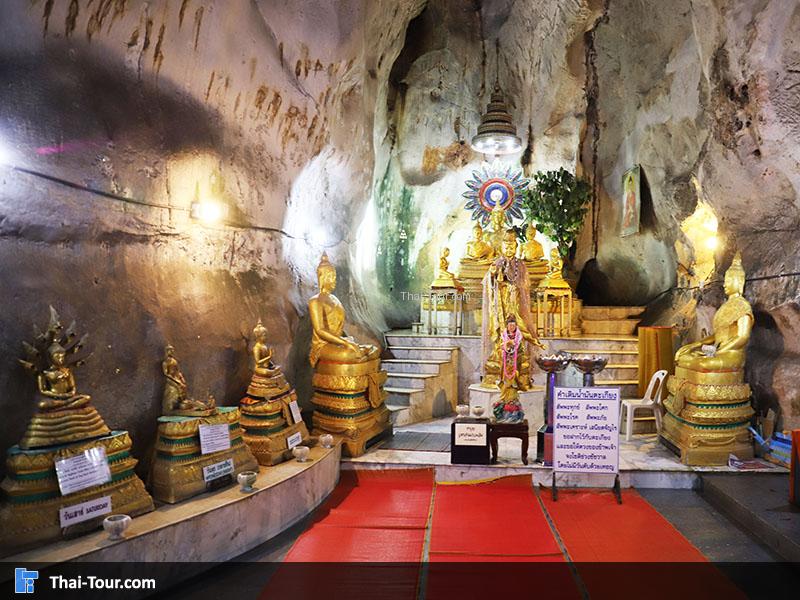 พระพุทธรูปภายใน เขาย้อยพระพุทธรูปภายใน เขาย้อย