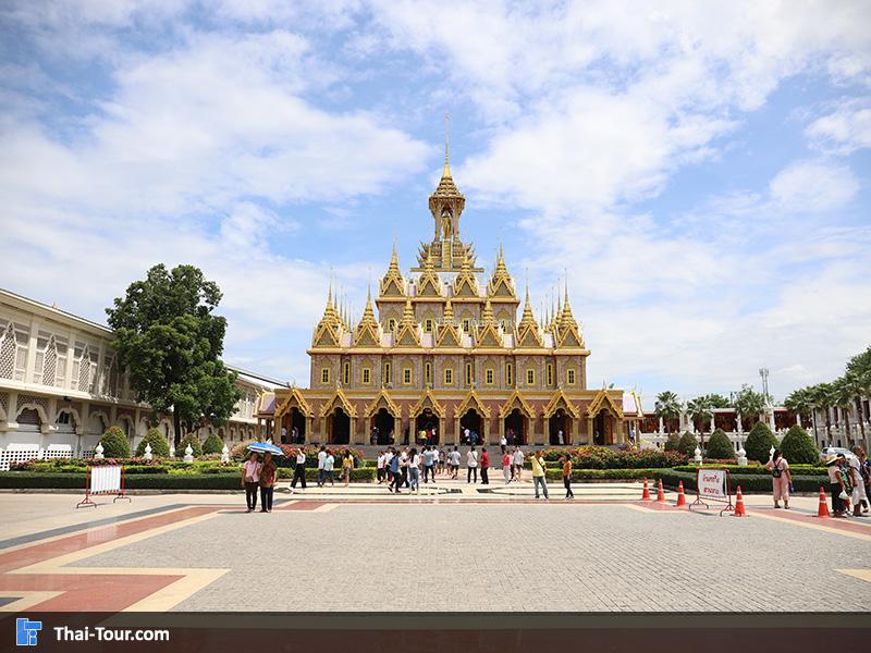 ด้านหน้าของ วัดจันทาราม (วัดท่าซุง)