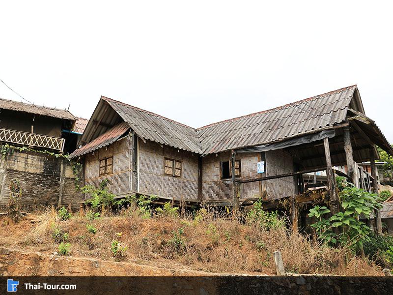 บ้านอาข่าป่ากล้วย