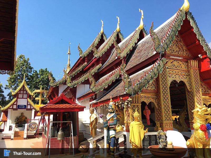 วิหารภายในวัดพระธาตุดอยคำ