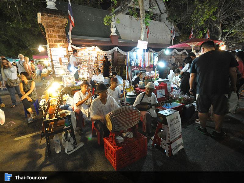 ของฝาก ถนนคนเดินเชียงใหม่ ประตูท่าแพ