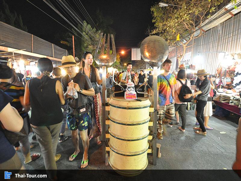 ถนนคนเดินเชียงใหม่ ประตูท่าแพ