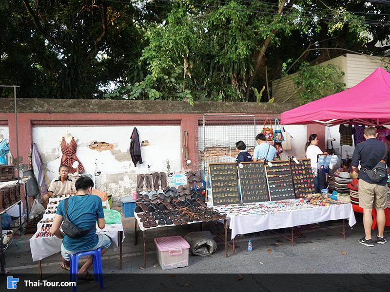 ของฝาก ถนนคนเดินเชียงใหม่ ประตูท่าแพ