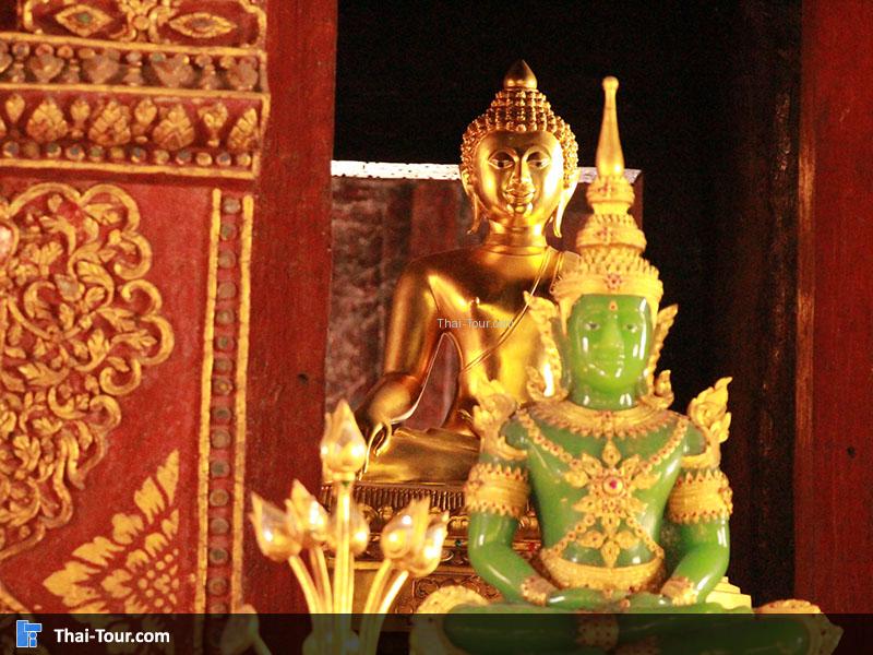 พระแก้วมรกตจำลอง