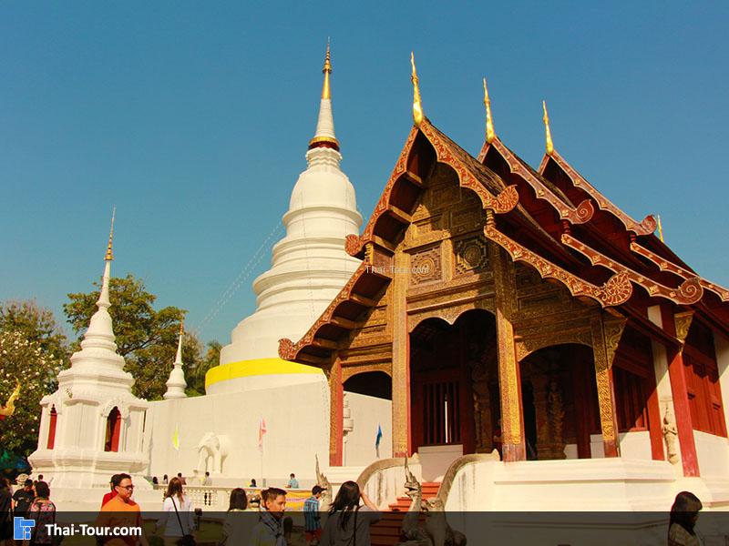 วิหารลายคำ เป็นวิหารทรงพื้นเมืองล้านนาขนาดเล็กกระทัดรัด