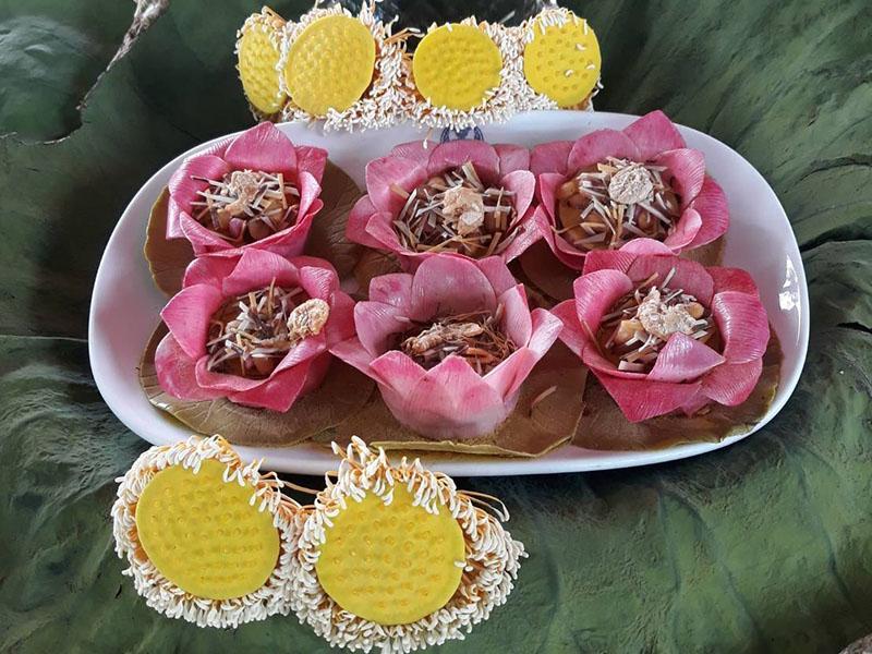 เมี่ยงคำ กลีบบัว ดูบัวคาเฟ่