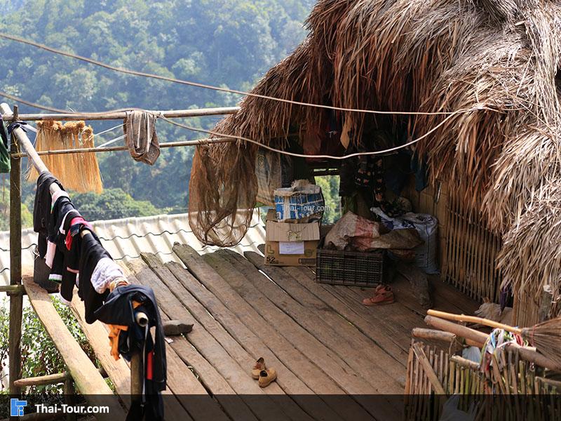 เพียงแต่งกายที่ใช้ในชีวิตประจำวันเท่านั้น