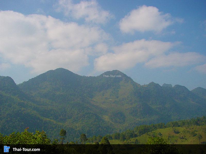 จุดชมวิวบ้านผาแดง