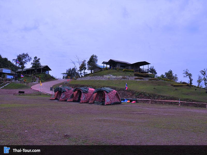 ลานกางเต้นท์