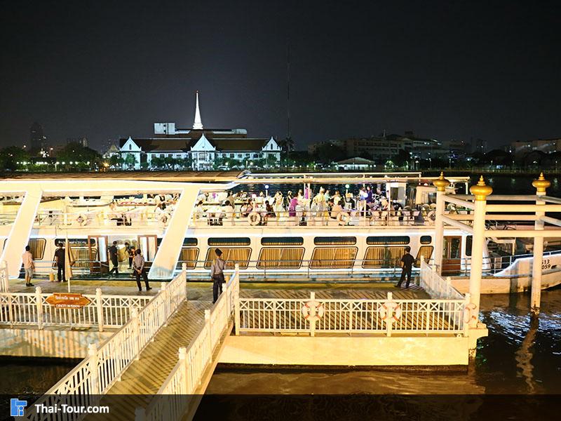 ท่าเรือ ยอดพิมาน ริเวอร์วอล์ค