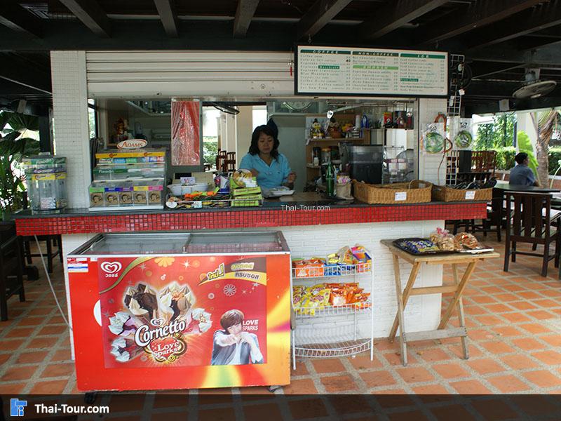 สวนงู สภากาชาดไทย