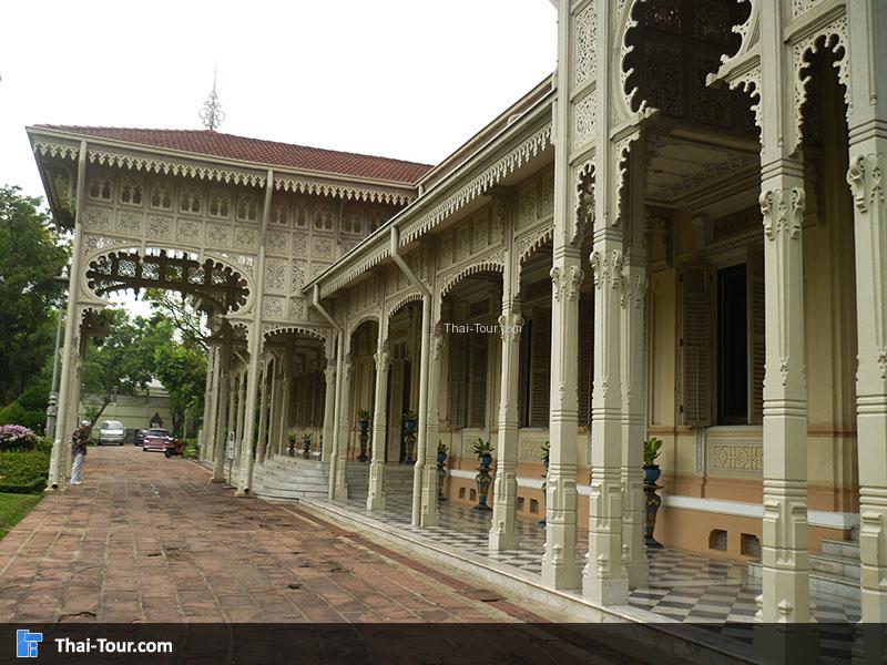 พิพิธภัณฑ์ศิลปาชีพพระที่นั่งอภิเษกดุสิต