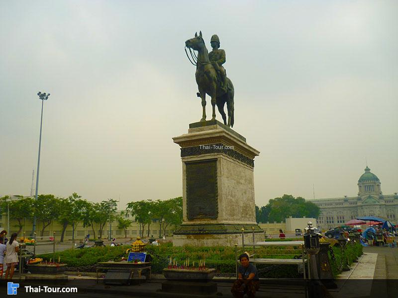 พระบรมรูปทรงม้า