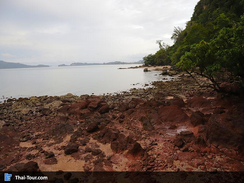 หน้าหาดมีหิน