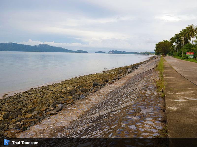 ถนนทางเข้า