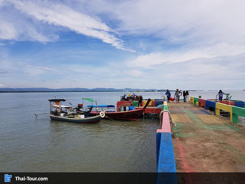 สะพาน ท่าเรือบ้านบากัน