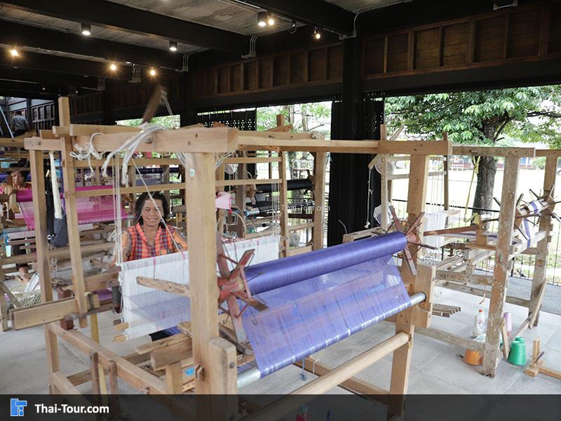 เครื่องทอผ้า