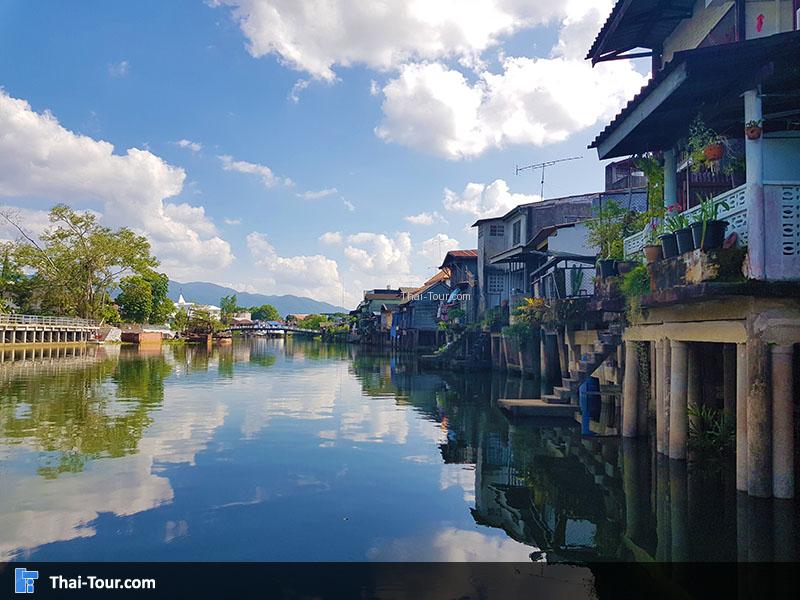 ชุมชนริมน้ำจันทบูร