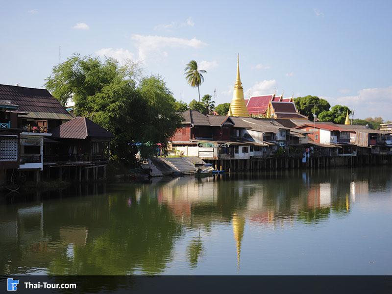 ภาพมุมสูงชุมชนริมน้ำจันทบูร