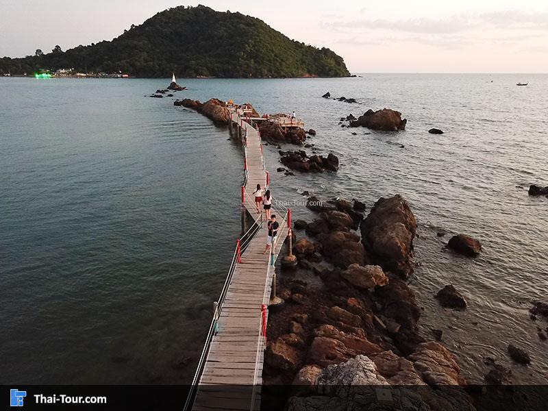 เจดีย์กลางน้ำบ้านหัวแหลม