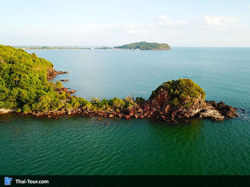 ภาพมุมสูงเกาะนางรำ
