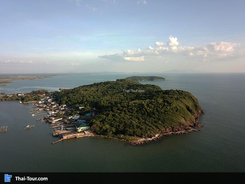 ภาพมุมสูง ลานหินสีชมพู เกาะเปริด