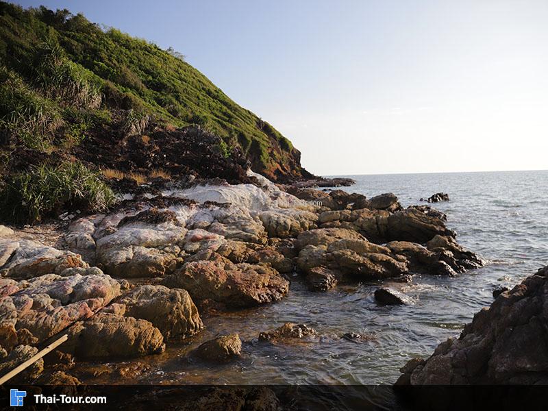 ภาพมุมสูง ลานหินสีชมพู เกาะเปริด