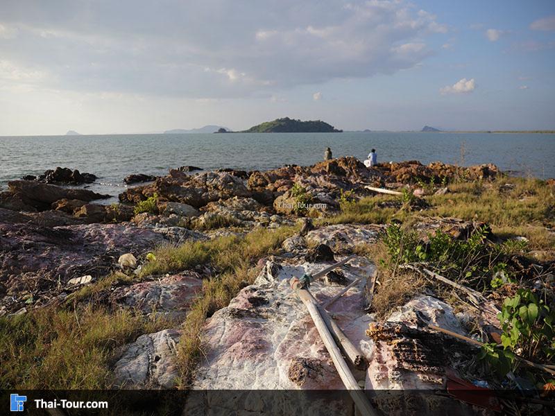 ภาพมุมสูง ลานหินสีชมพู เกาะเปริด