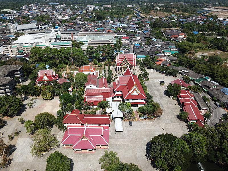 ภาพมุมสูง วัดไผ่ล้อม