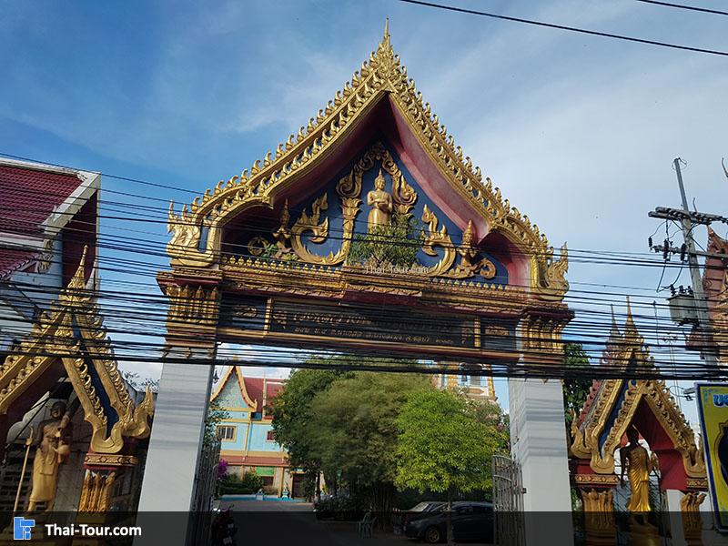 ซุ้มประตู ทางเข้าวัด