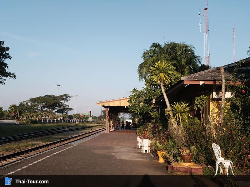 ด้านหน้าสถานีรถไฟกันตัง