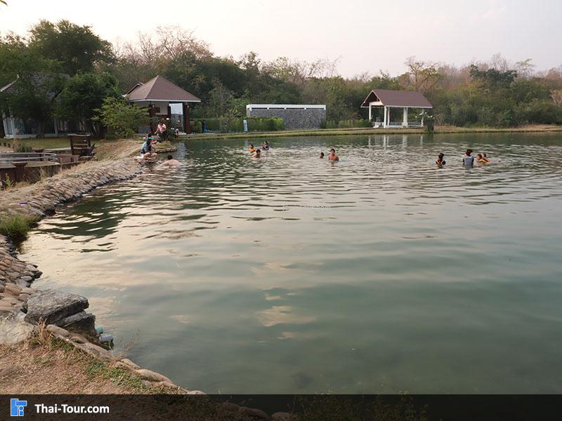 ภาพมุมสูงน้ำพุร้อนเทพพนม