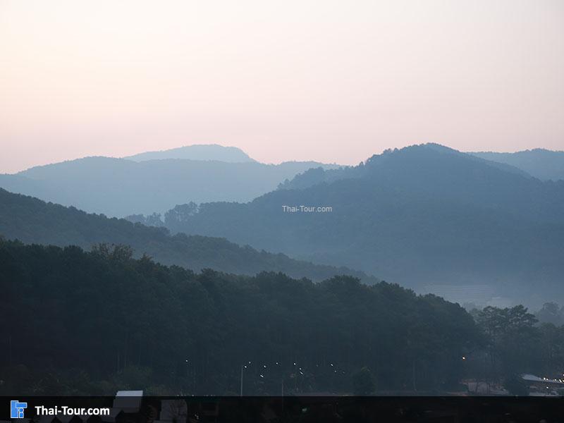 วิวสวยๆพร้อมหมอกจางๆ