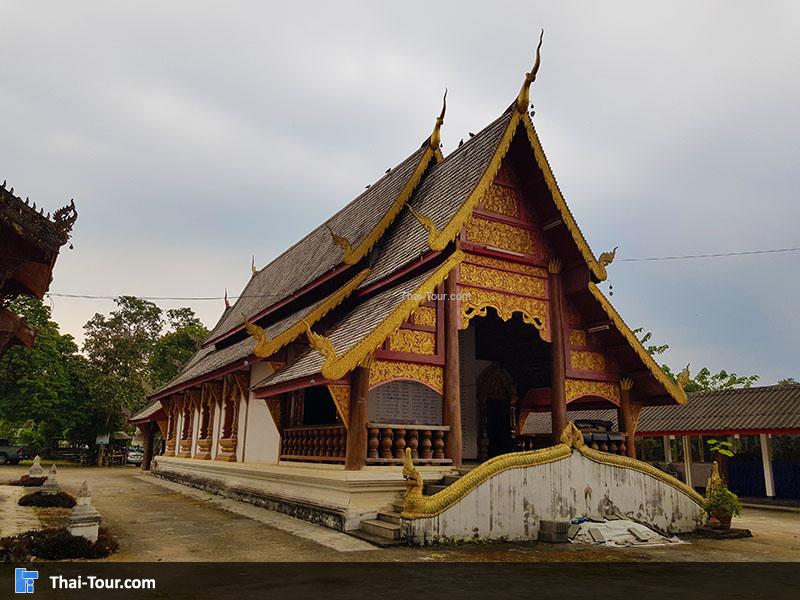 ด้านหน้าวัดกองกาน